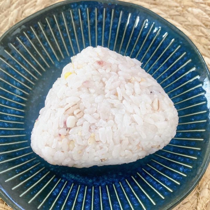 《チキン唐揚げ・明太マヨ》おにぎり